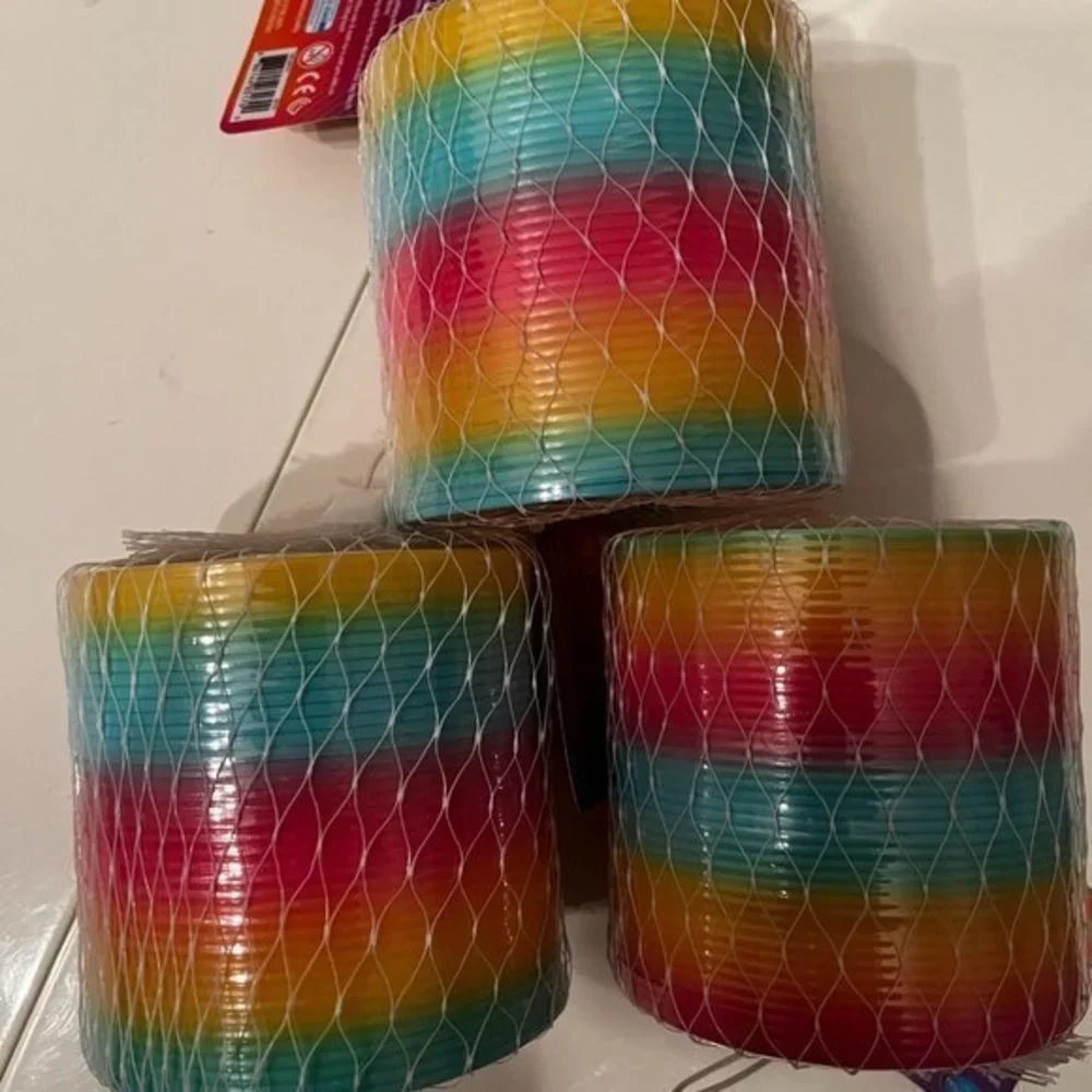SLINKY / Slinkies!  3 Rainbow Colored‎ Slinkies!  (new) (k/x)